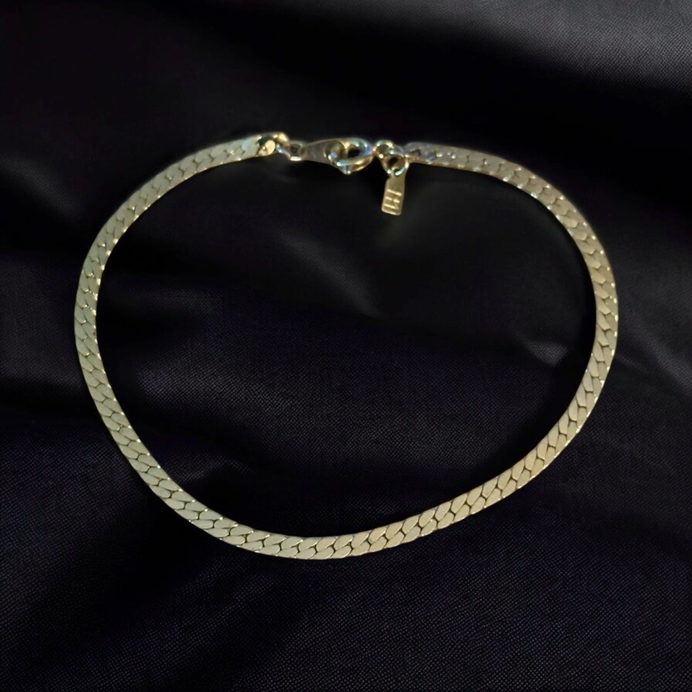 Vintage gold tone cobra chain bracelet